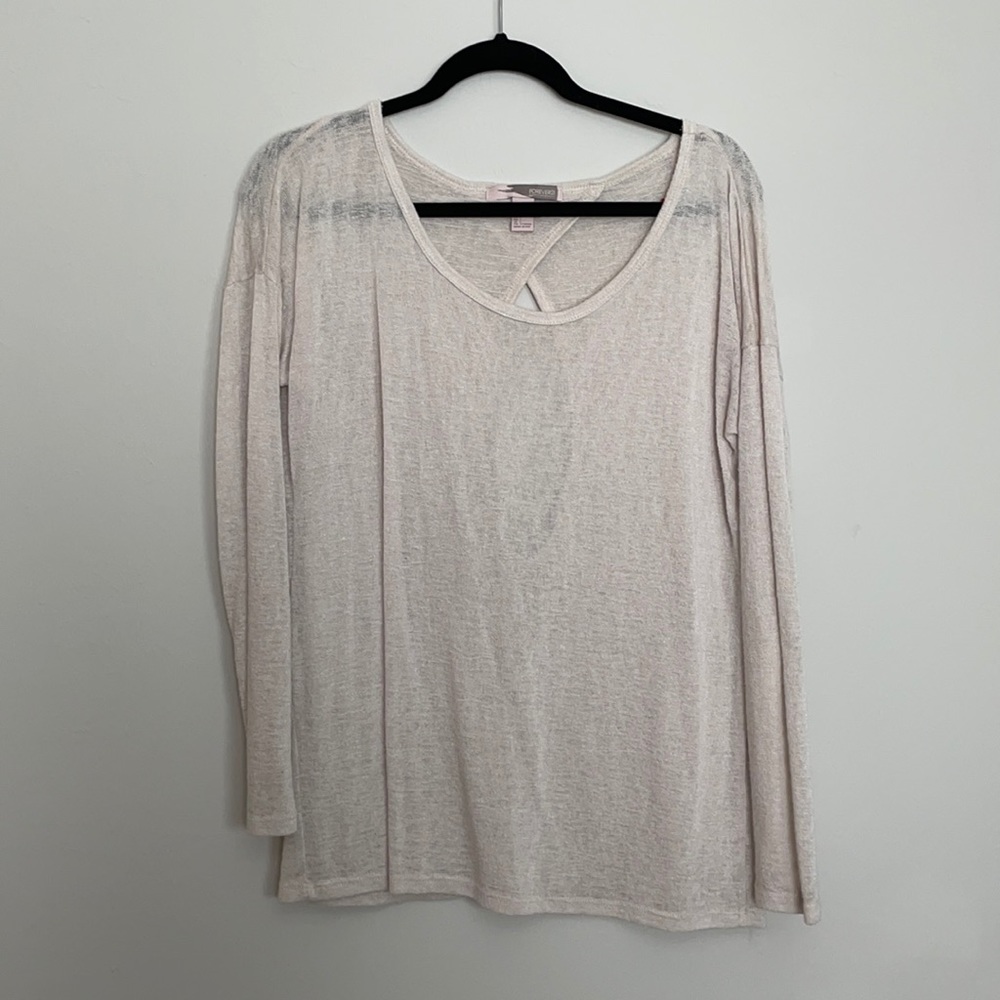 Forever 21 long sleeve with keyhole